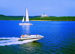 Boat on Table Rock Lake Boat on Table Rock Lake