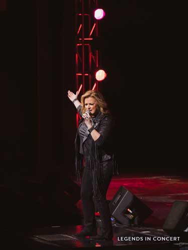 Trisha Yearwood tribute singer.