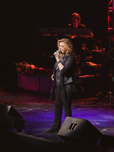 Tribute live show performer in Branson.