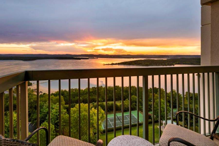 chateau on the lake resort at sunset in branson