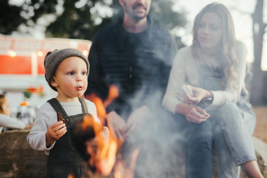 fall-in-branson-campfire