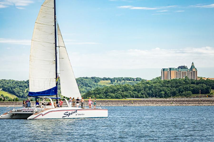 sailboat on table rock lake in branson