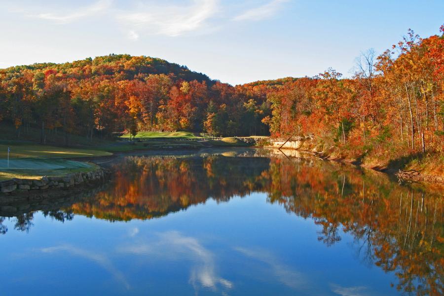 Hit the back-9 this Fall in Branson. Your new golf destination.