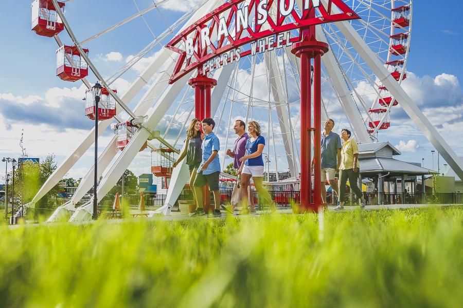 Branson_Ferris_Wheel_Family