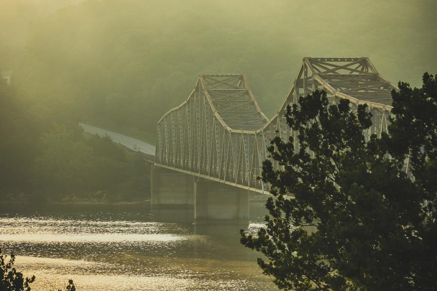 Bull_Shoals_Lake_Bridge