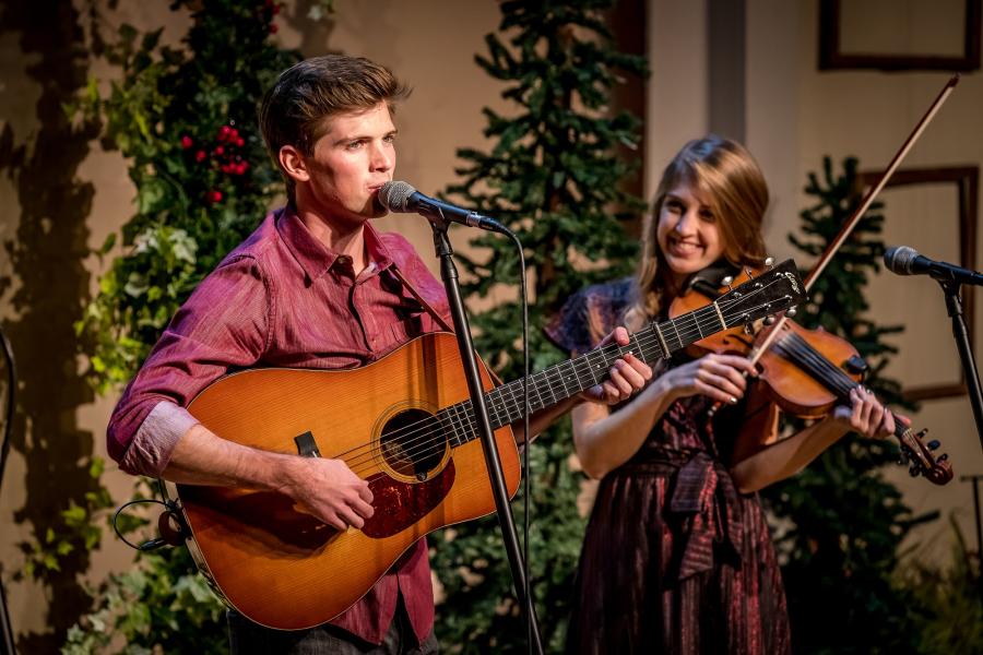 Petersens_Christmas_Show_Matt