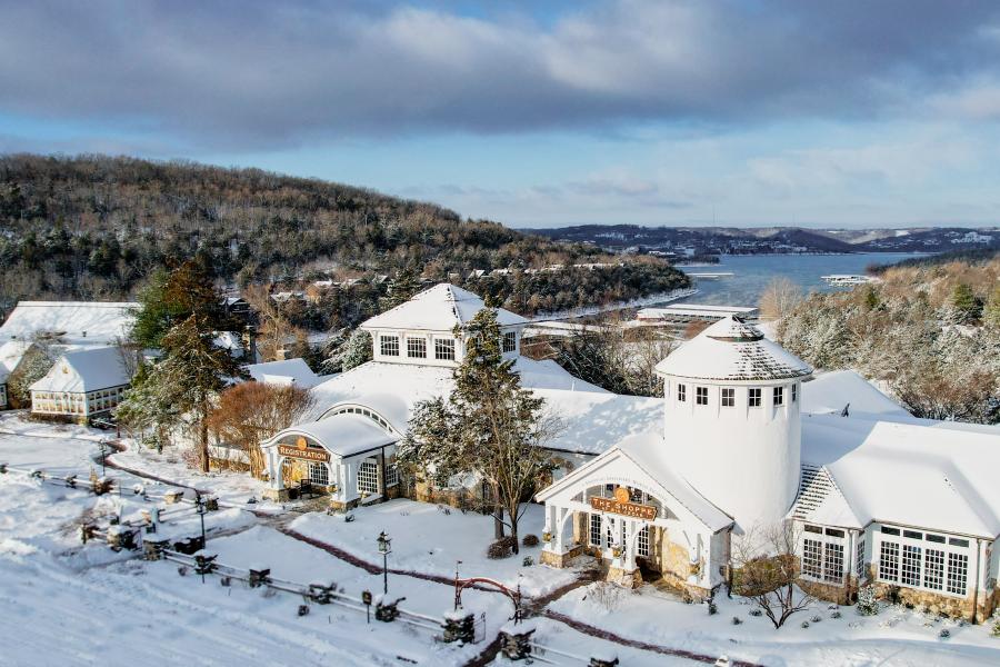 Big_Cedar_Christmas_Snow
