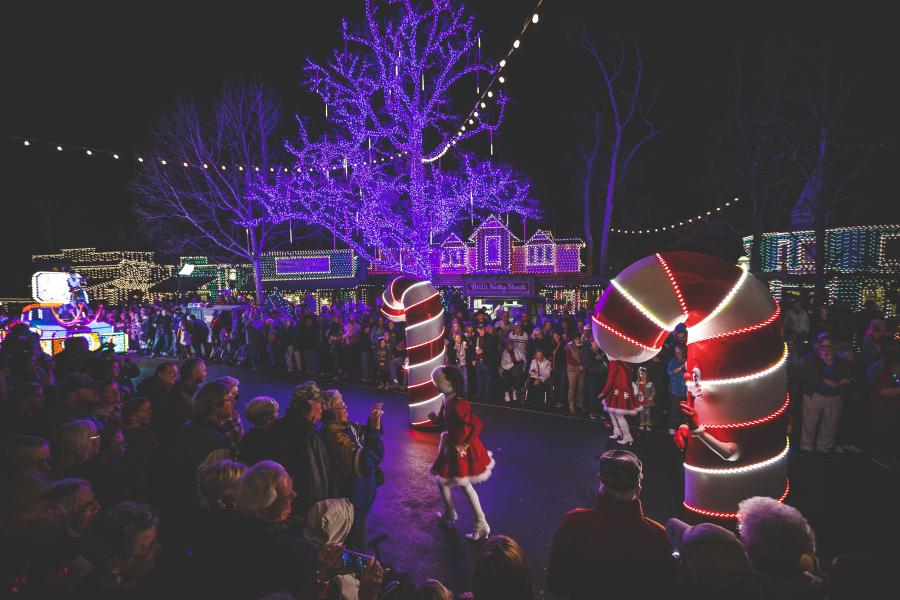 Silver_Dollar_City_Christmas_Parade