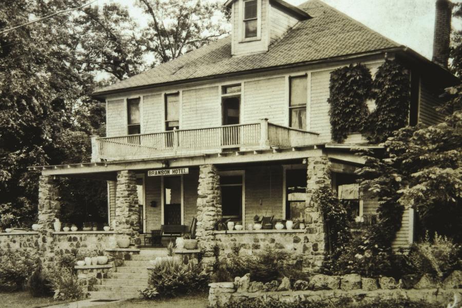 Historic_Branson_Hotel