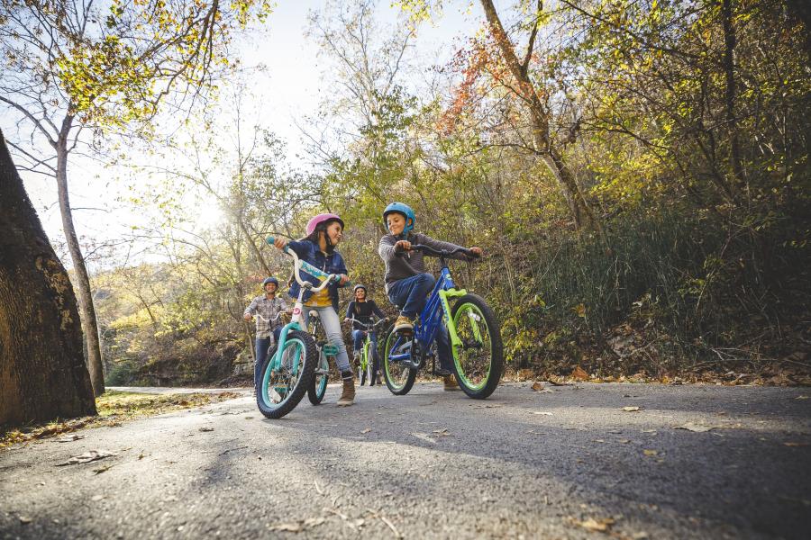 Bike_Biking_Family_Fall_Dogwood_Canyon