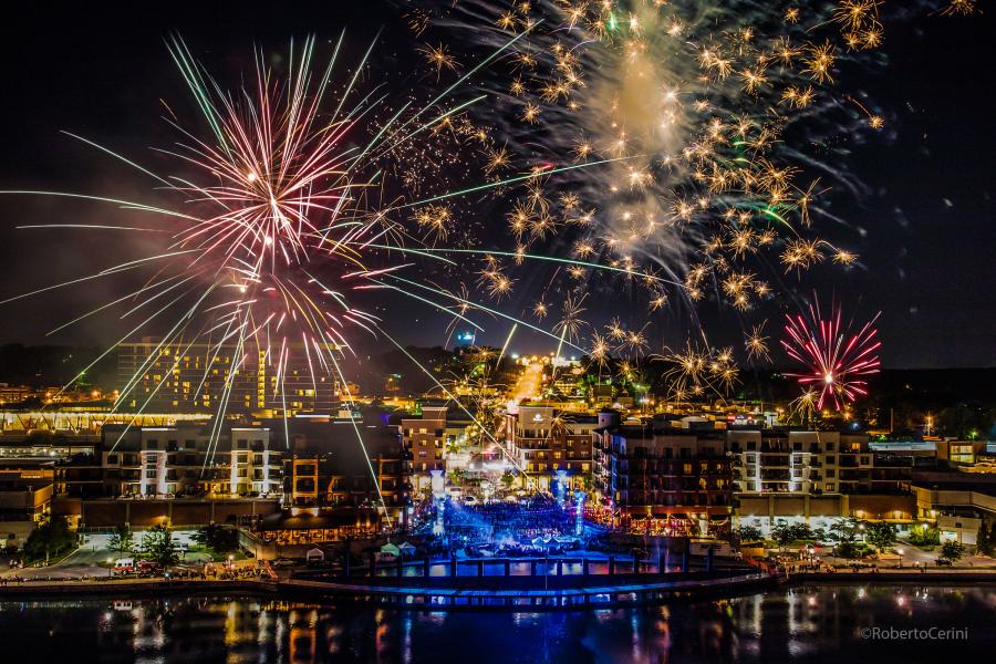 Fourth of July Fireworks Branson Landing