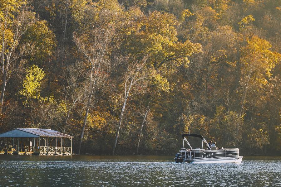 Boat on Table Rock Lake
