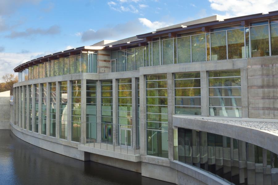 Crystal Bridges Museum of American 