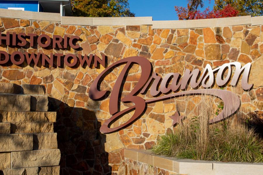 Sign of Historic Downtown Branson.