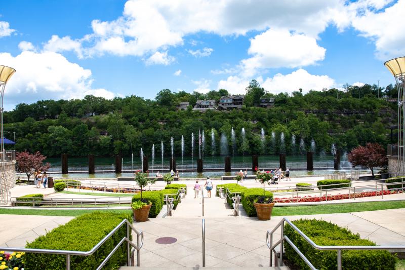 Branson Landing fountain on a sunny day.