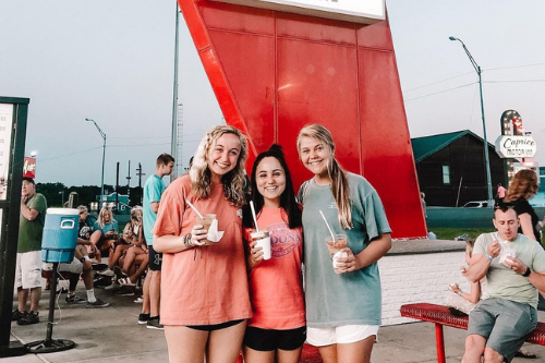 girls eating frozen custard in branson