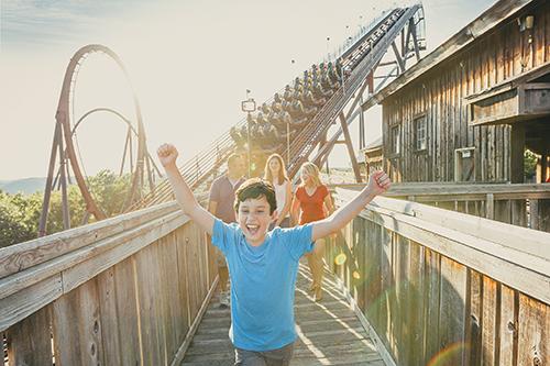 roller_coaster_kid_sky_running_summer