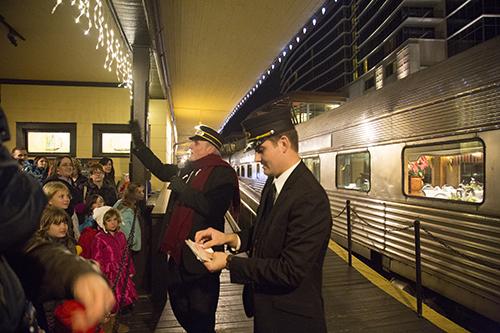 polar-express-train-ride-christmas-in-branson