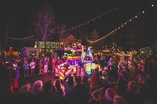 silver-dollar-city-parade-christmas-branson