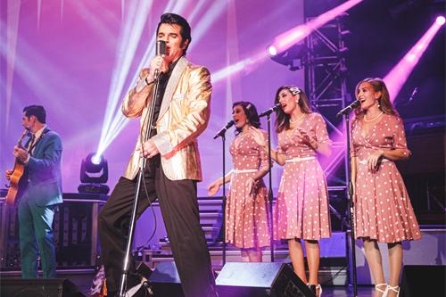dean z elvis performer on stage in branson mo