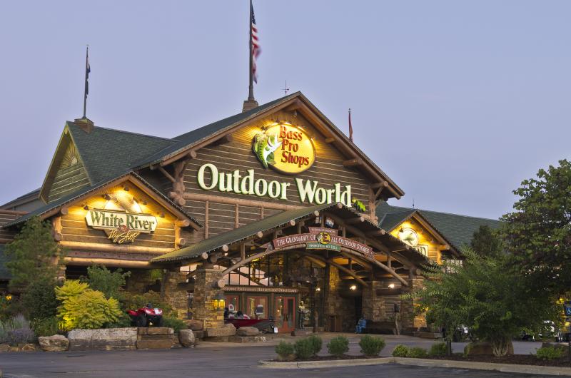 Bass Pro Exterior