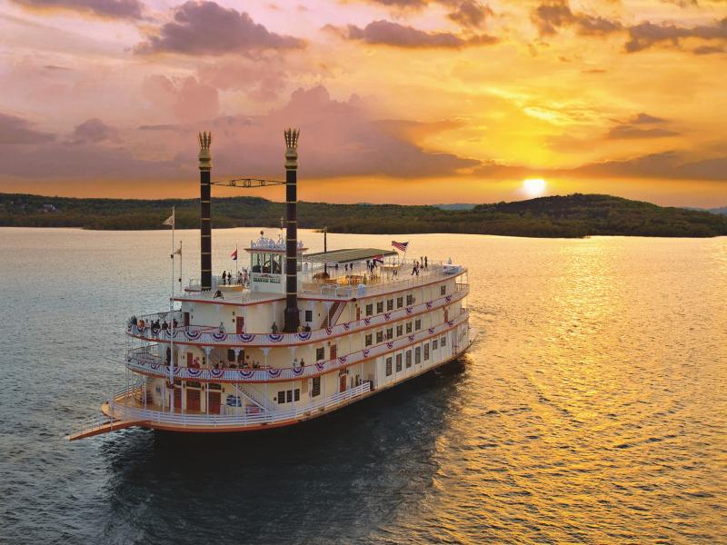 Showboat Branson Belle