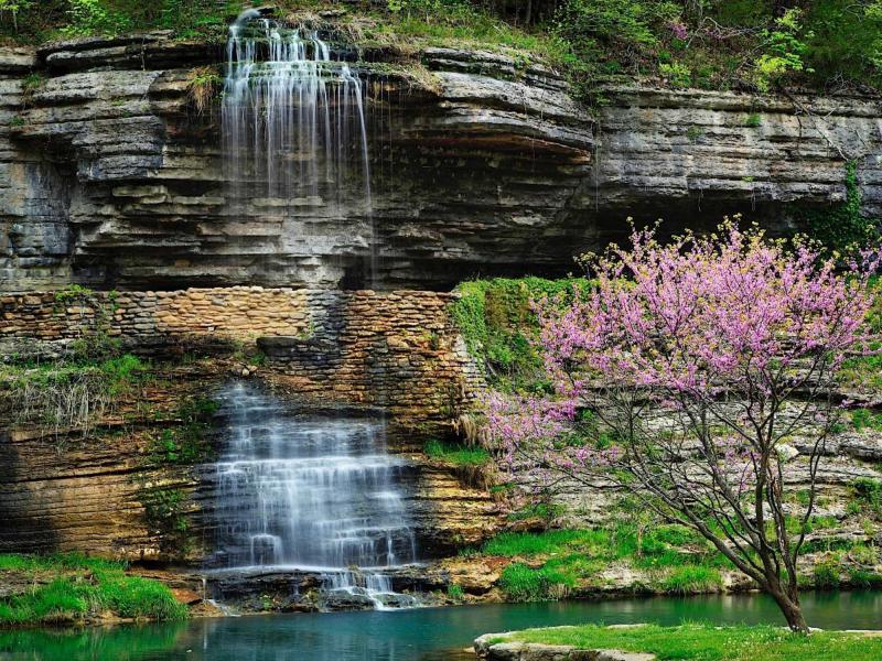 DogwoodCanyonWaterfallBeautiful