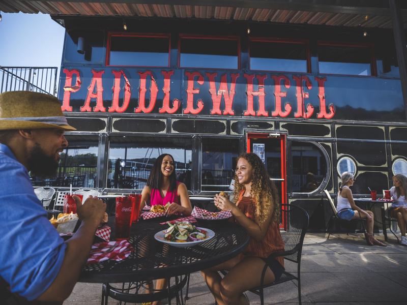Paddlewheel_Family