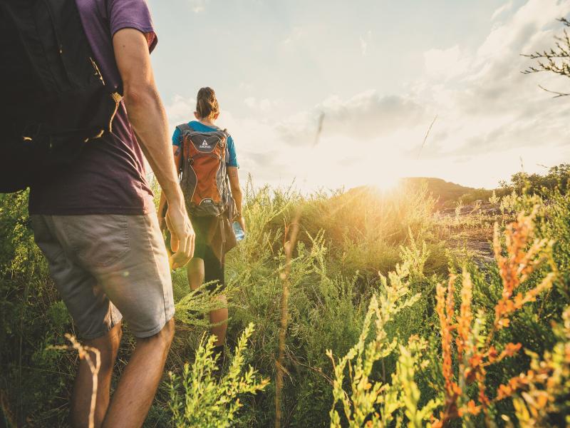 Hiking_Couple