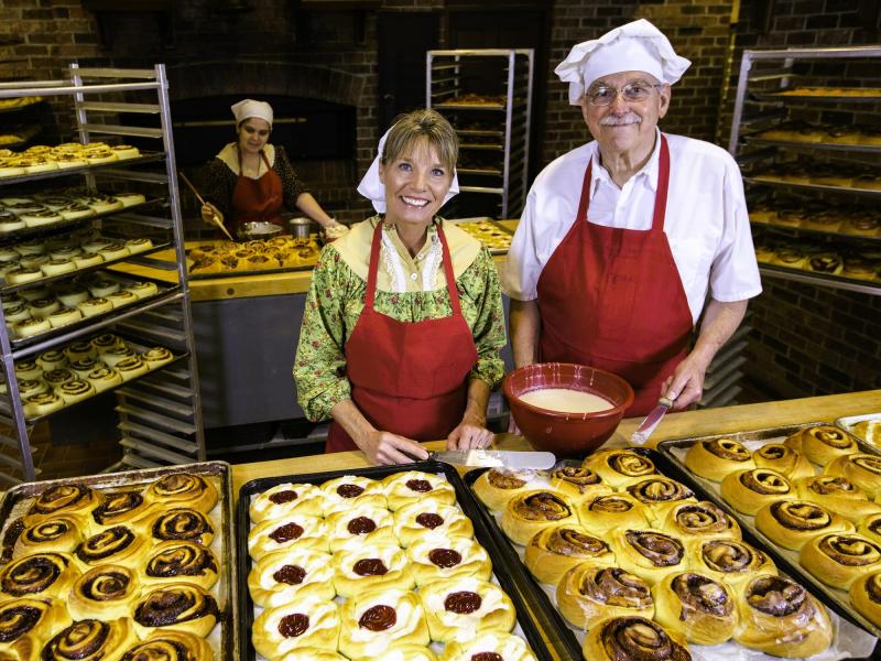 SDC_Silver_Dollar_City_An_Old_Time_Christmas_bakery