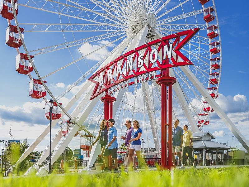 Family_Ferris_Wheel_Hero_Summer_Spring_Attraction