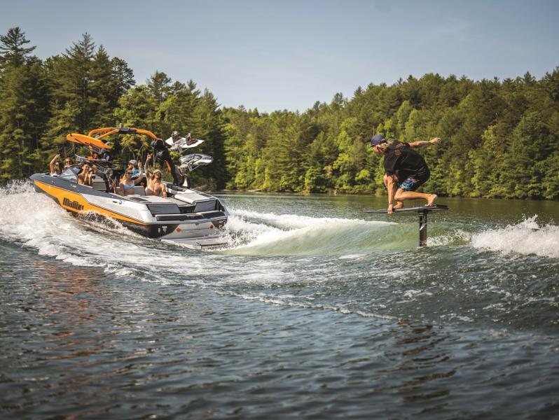 Wakefoiling