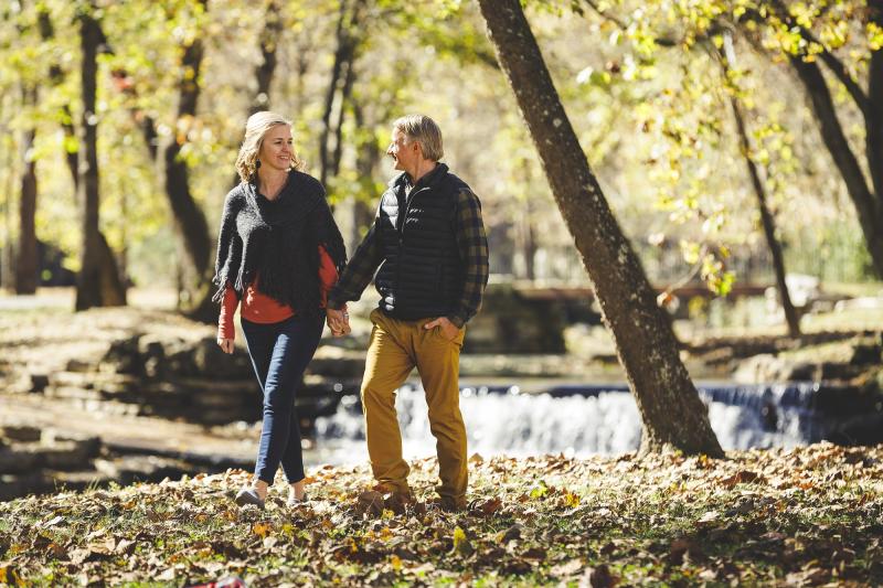Dogwood_Canyon_Fall_Outdoors_Hiking_Walking_Couple