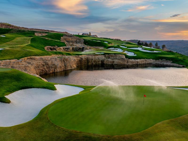 scenic view of cliffhangers gold course