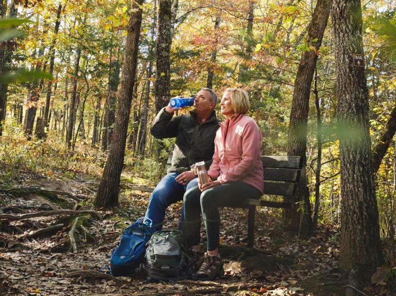 couple hiking in the fall