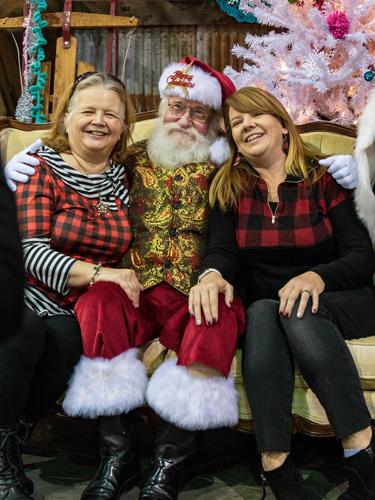 Take a picture with Santa Claus at Branson Market Days