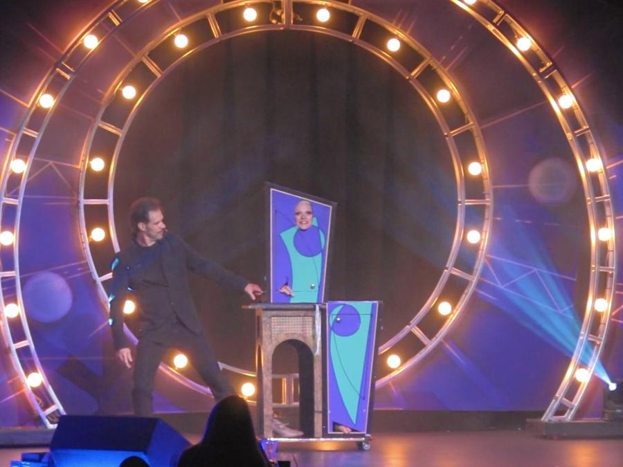 Magic & Illusions Dinner Show