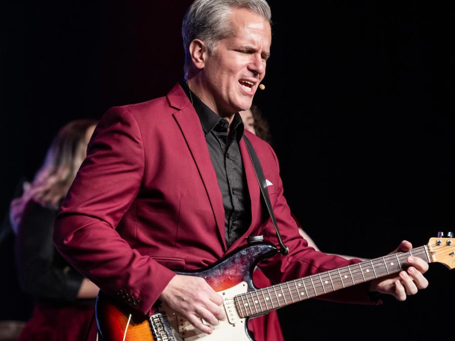 Branson's Most Versatile Musician Tim Dutton