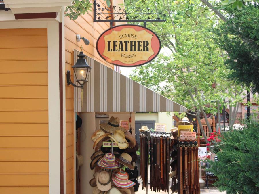 Sunrise Leather Works - 40 years of crafting beautiful leather goods in Branson.