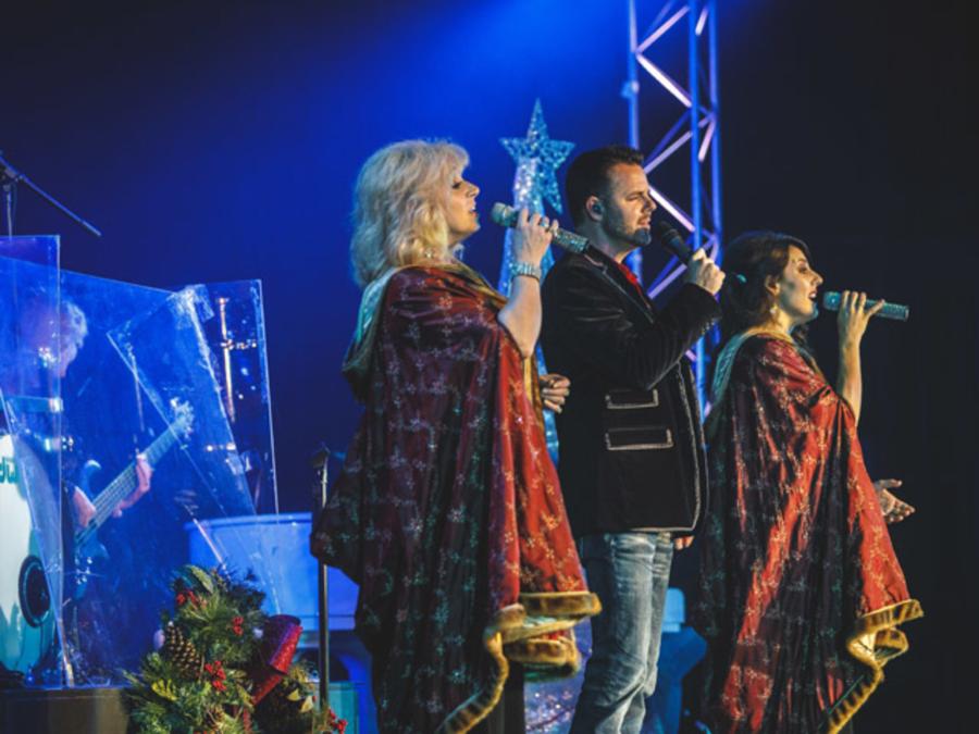 Branson's Famous Baldknobbers Christmas Show