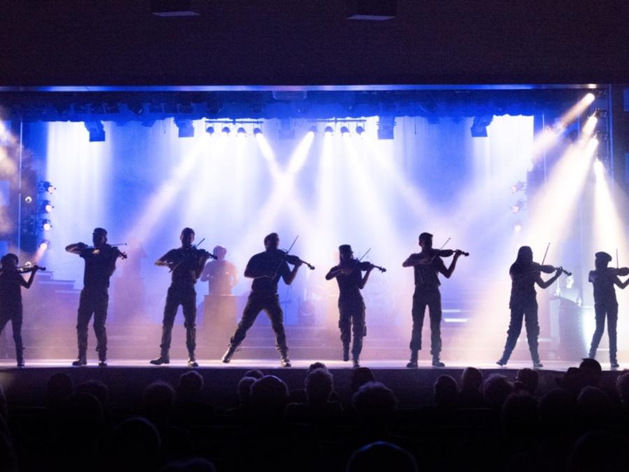 Fiddlin' around at the Hughes Music Show!