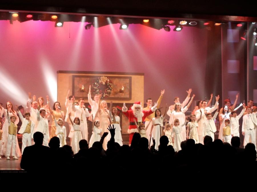 Hughes Brothers - "Largest On-Stage Performing Family in the World!"