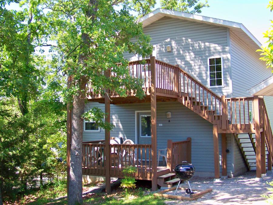 Timber Oaks section has 4 bedroom / 4 bath and 6 bedroom / 6 bath cottages.