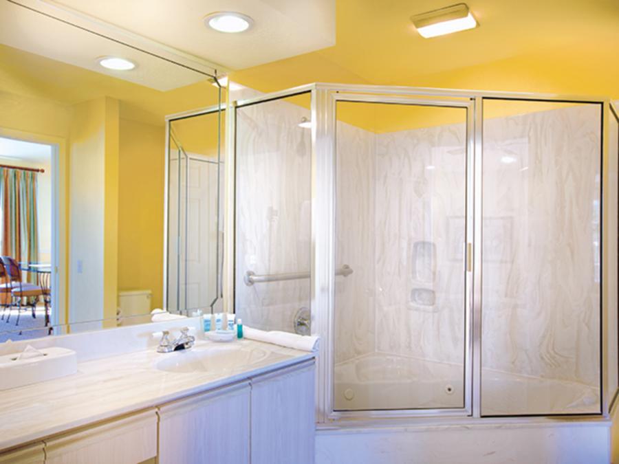 Branson, MO - Wyndham Branson at the Falls, Master Bath