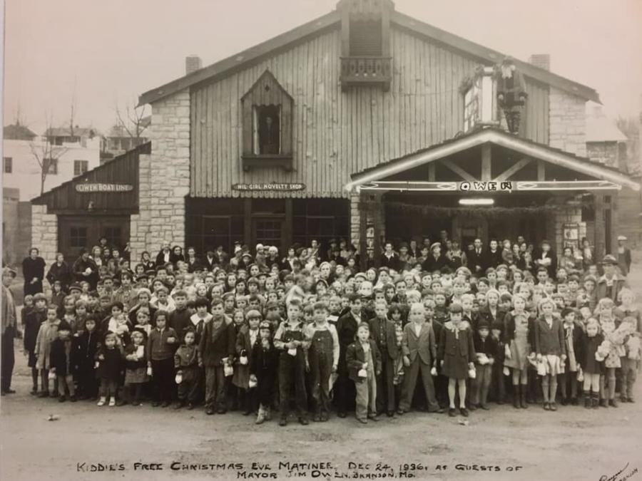 Owen Theatre, Christmas Eve 1936