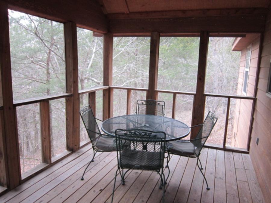 Rear Screen Inn Porch