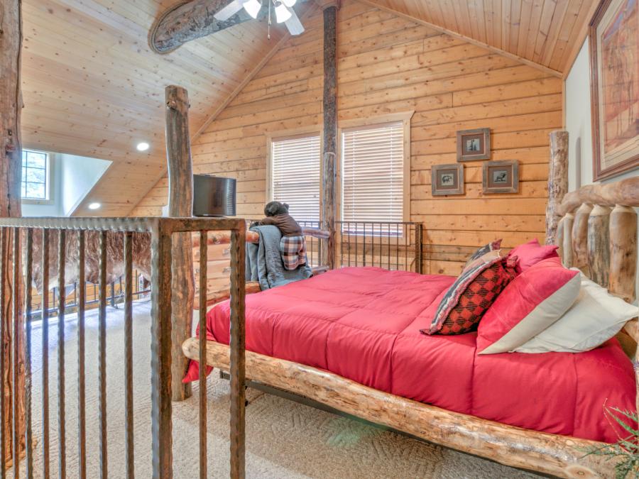 Loft with King Bed, Flat Screen TV, Wii Game System