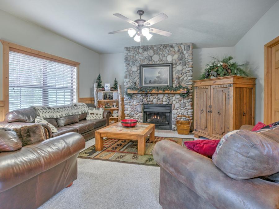 Living Room with Gas Burning Fireplace, Sofa Sleeper with memory foam mattress, Flat Screen TV