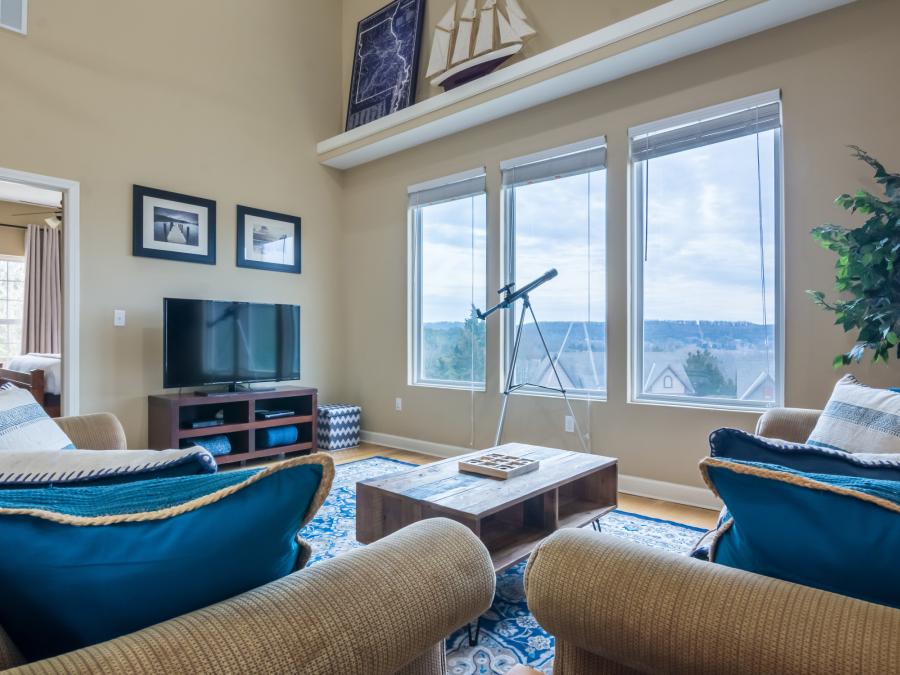 Branson Family Retreats: Canyon Retreat with view of Table Rock Lake