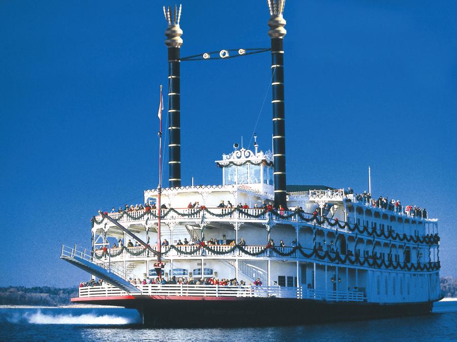 Showboat Branson Belle Christmas Cruises Explore Branson